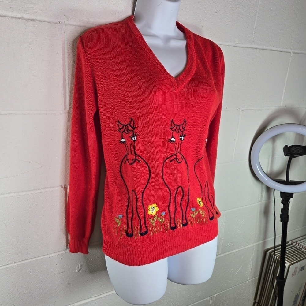 Vtg 70s red embroidered novelty equestrian cute horses v neck sweater reed hill - Picture 9 of 11